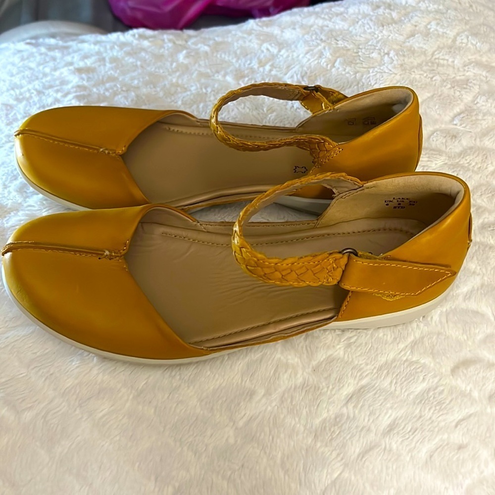 Hotter leather shoes size 8